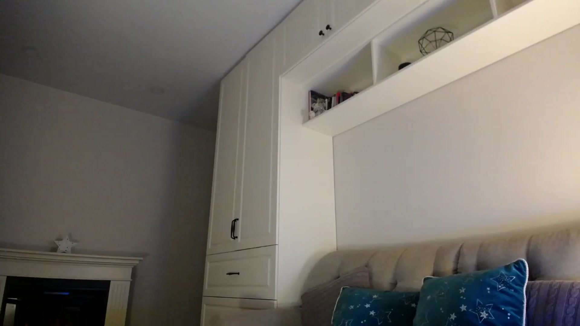 Gallery image thumbnail from Elysewine's myfreecams stream on, 01/27/2024, 05:31 image 1 of 20