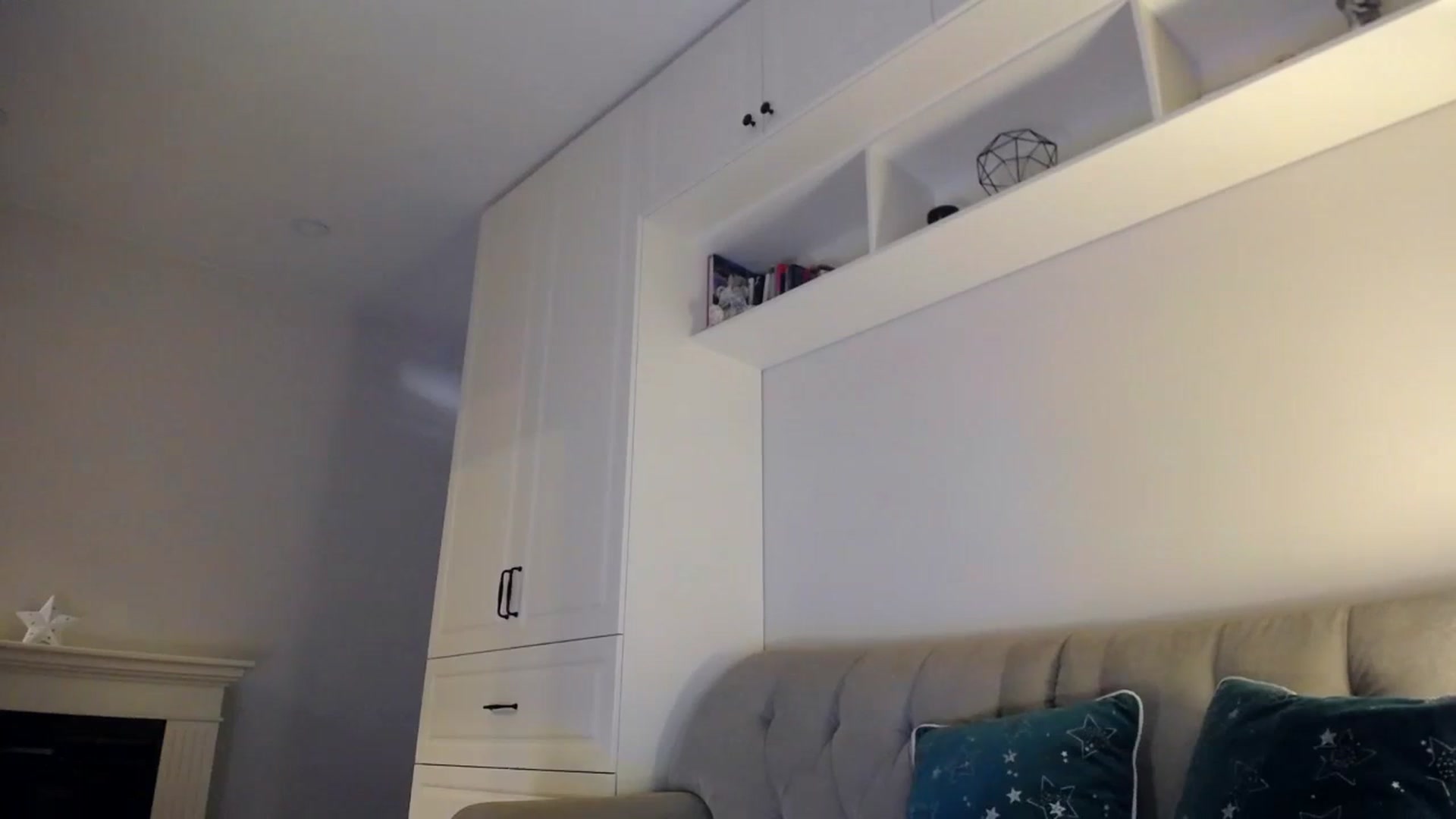 Gallery image thumbnail from Elysewine's myfreecams stream on, 02/04/2024, 07:02 image 8 of 20