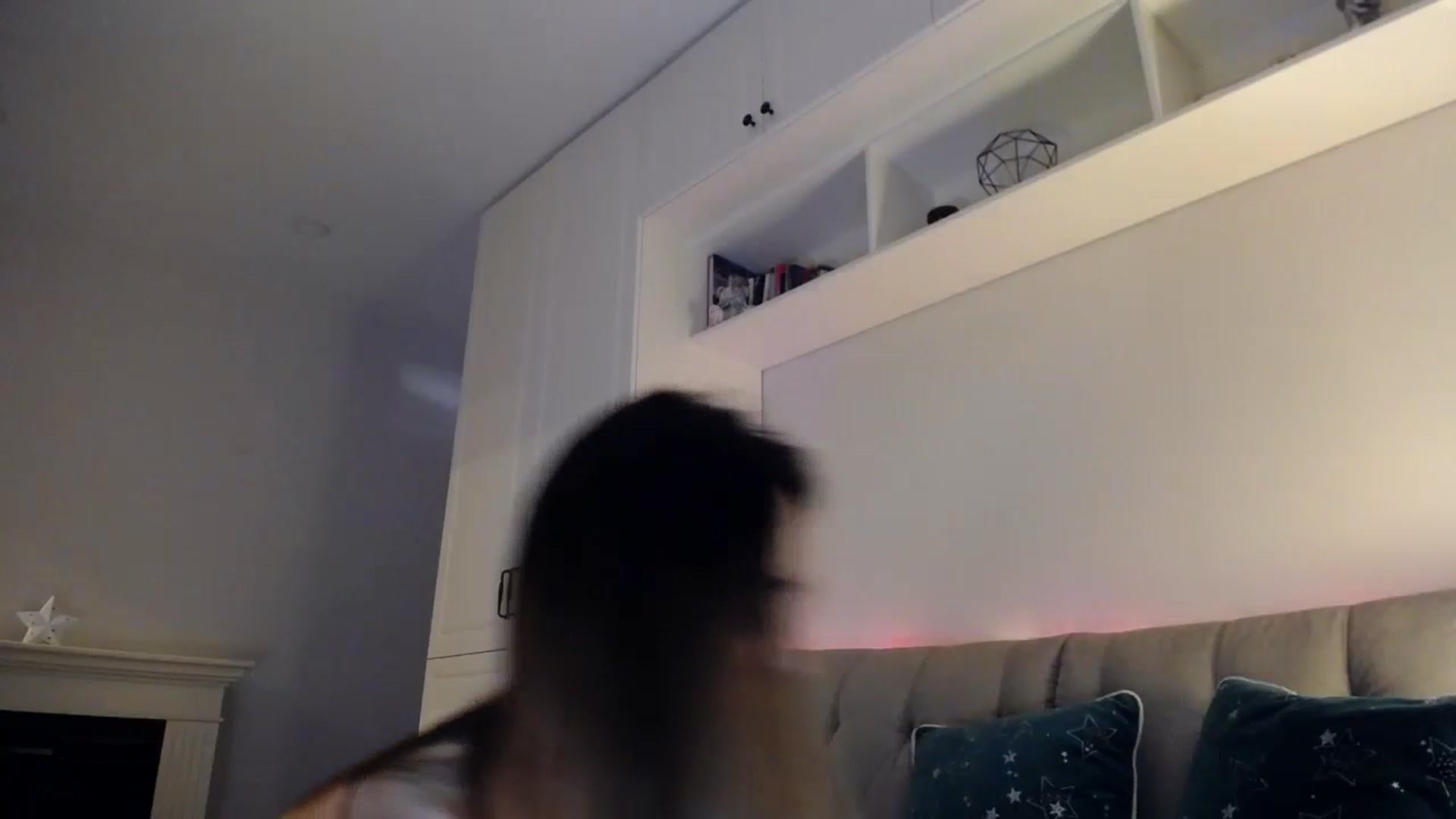 Gallery image thumbnail from Elysewine's myfreecams stream on, 02/04/2024, 07:02 image 11 of 20