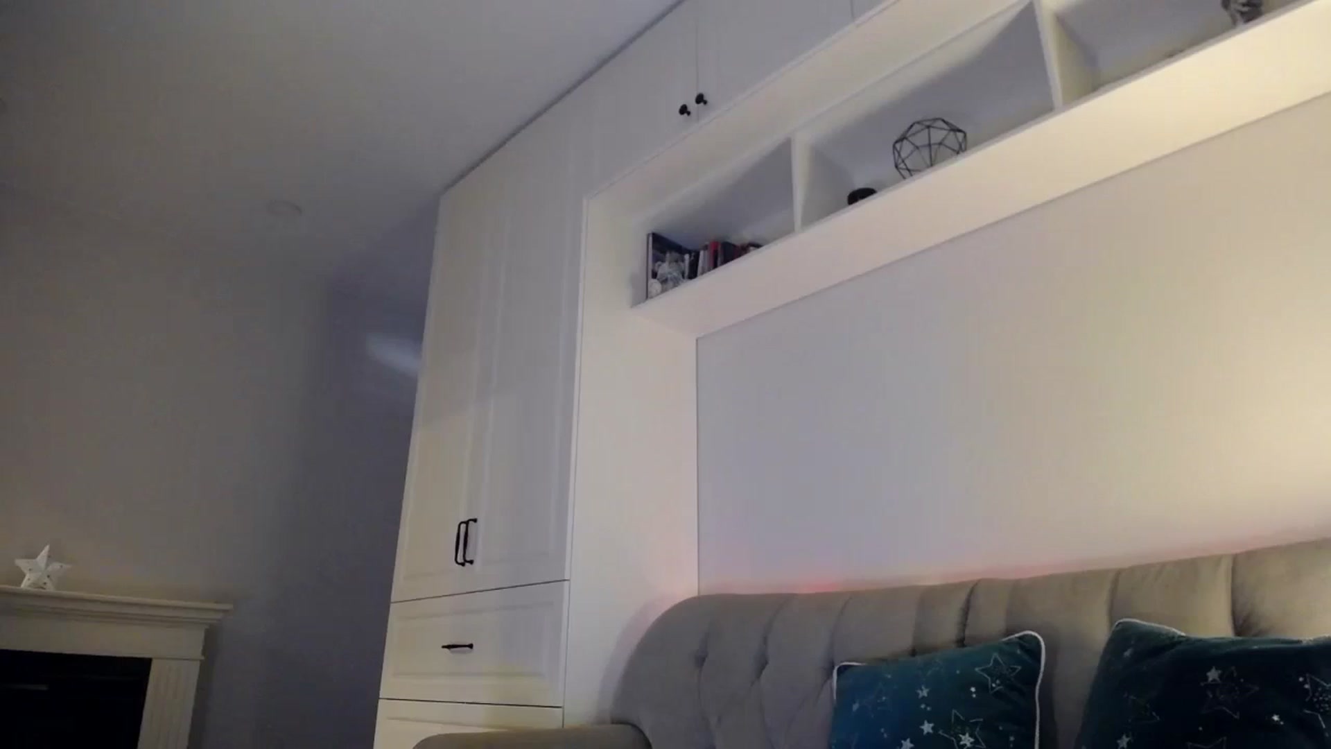 Gallery image thumbnail from Elysewine's myfreecams stream on, 02/04/2024, 07:02 image 10 of 20