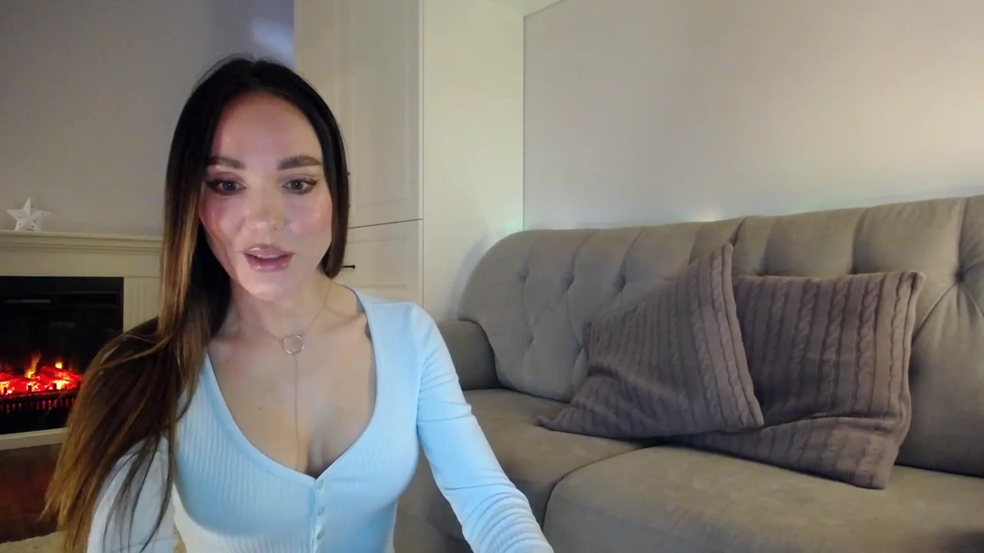 Gallery image thumbnail from Elysewine's myfreecams stream on, 02/11/2024, 07:09 image 4 of 20