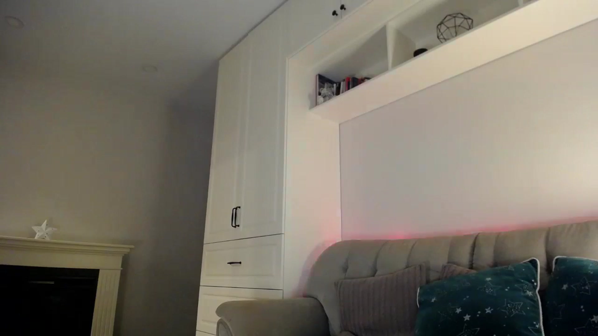 Gallery image thumbnail from Elysewine's myfreecams stream on, 02/18/2024, 06:42 image 17 of 20