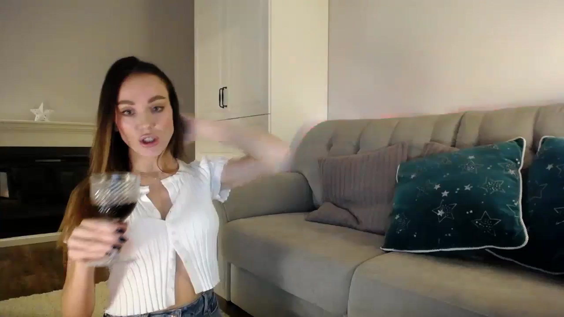 Gallery image thumbnail from Elysewine's myfreecams stream on, 02/18/2024, 06:42 image 11 of 20