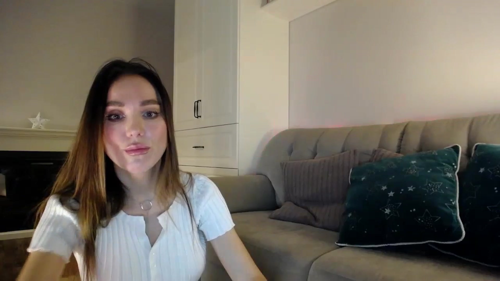 Gallery image thumbnail from Elysewine's myfreecams stream on, 02/18/2024, 06:42 image 2 of 20