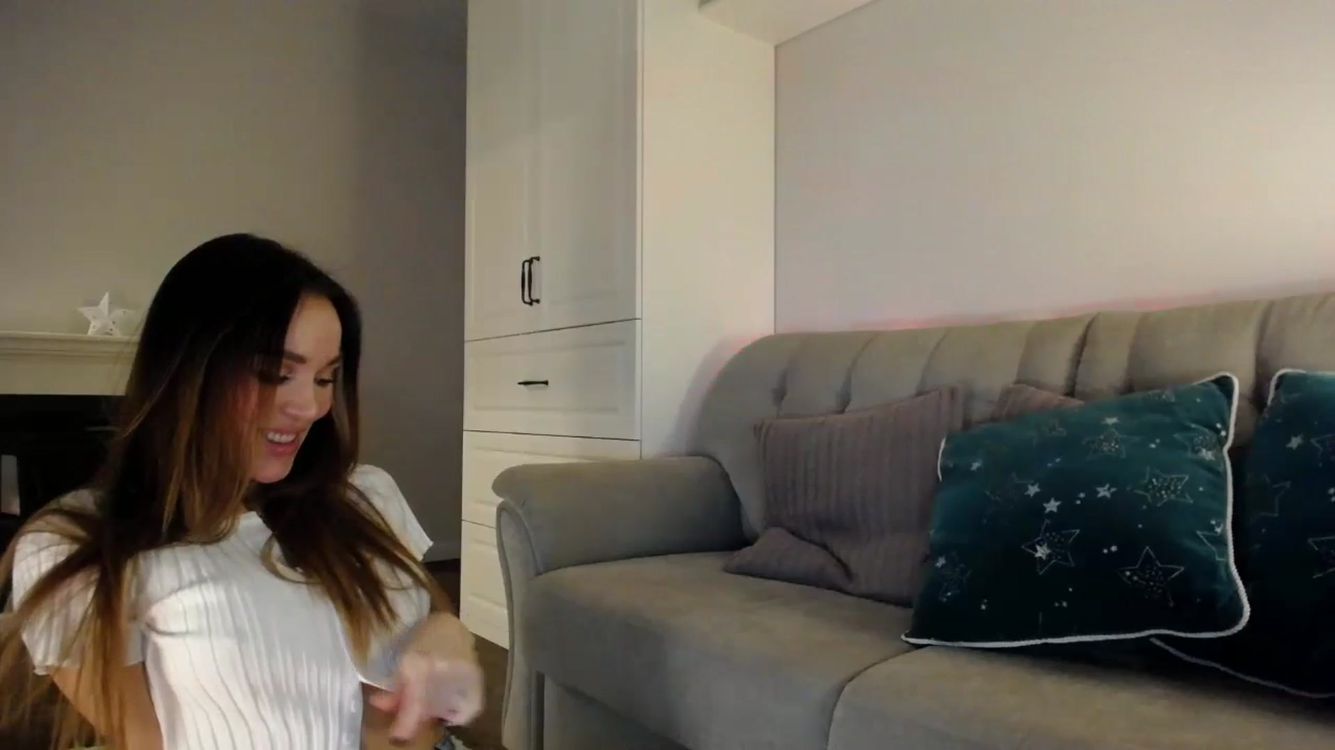 Gallery image thumbnail from Elysewine's myfreecams stream on, 02/18/2024, 06:42 image 4 of 20