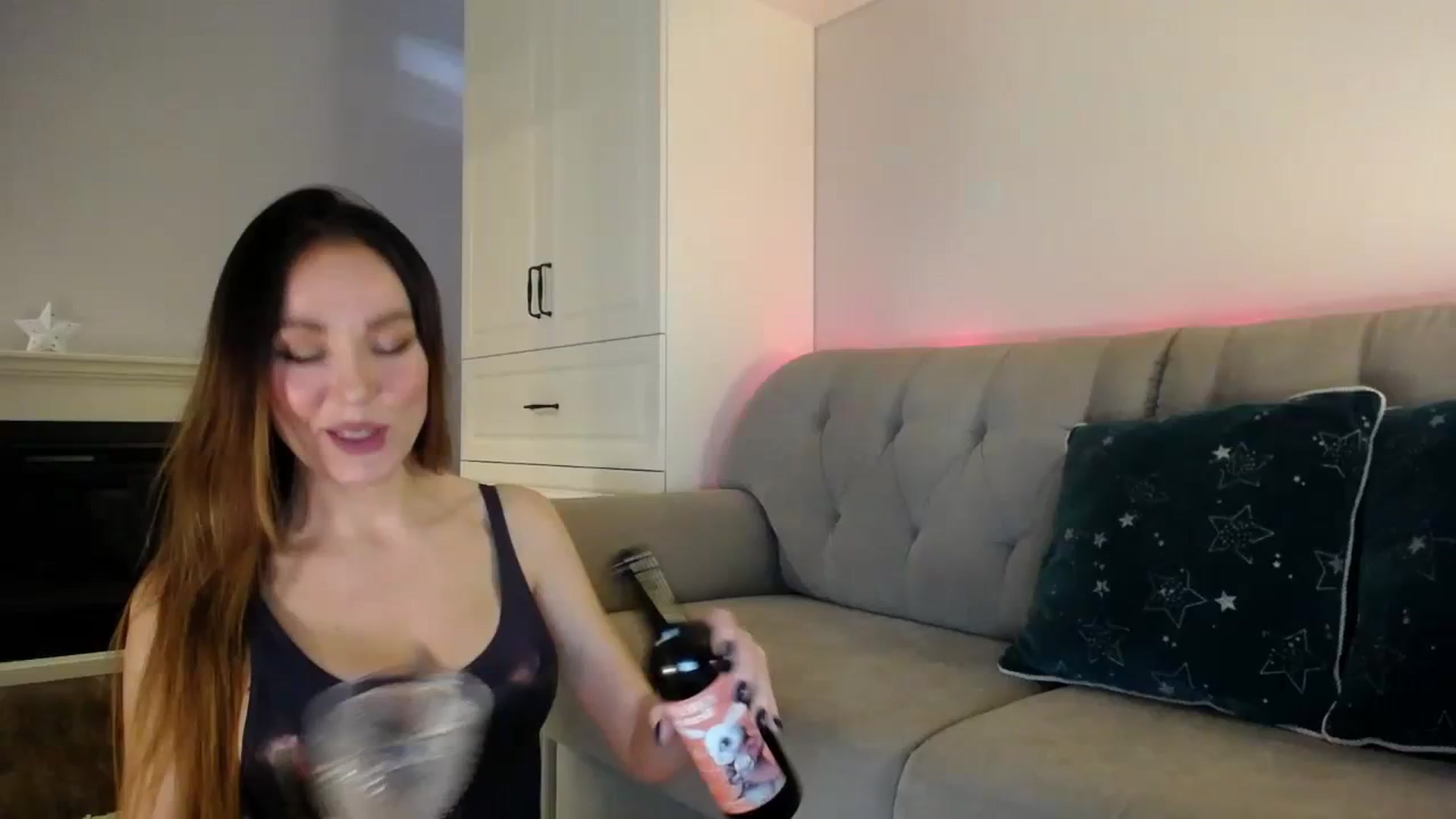 Gallery image thumbnail from Elysewine's myfreecams stream on, 02/24/2024, 06:56 image 2 of 20