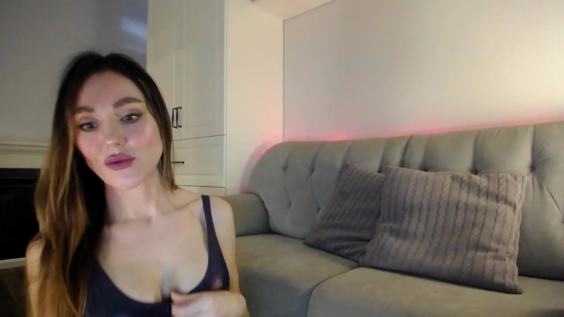 Gallery image thumbnail from Elysewine's myfreecams stream on, 02/24/2024, 06:56 image 9 of 20