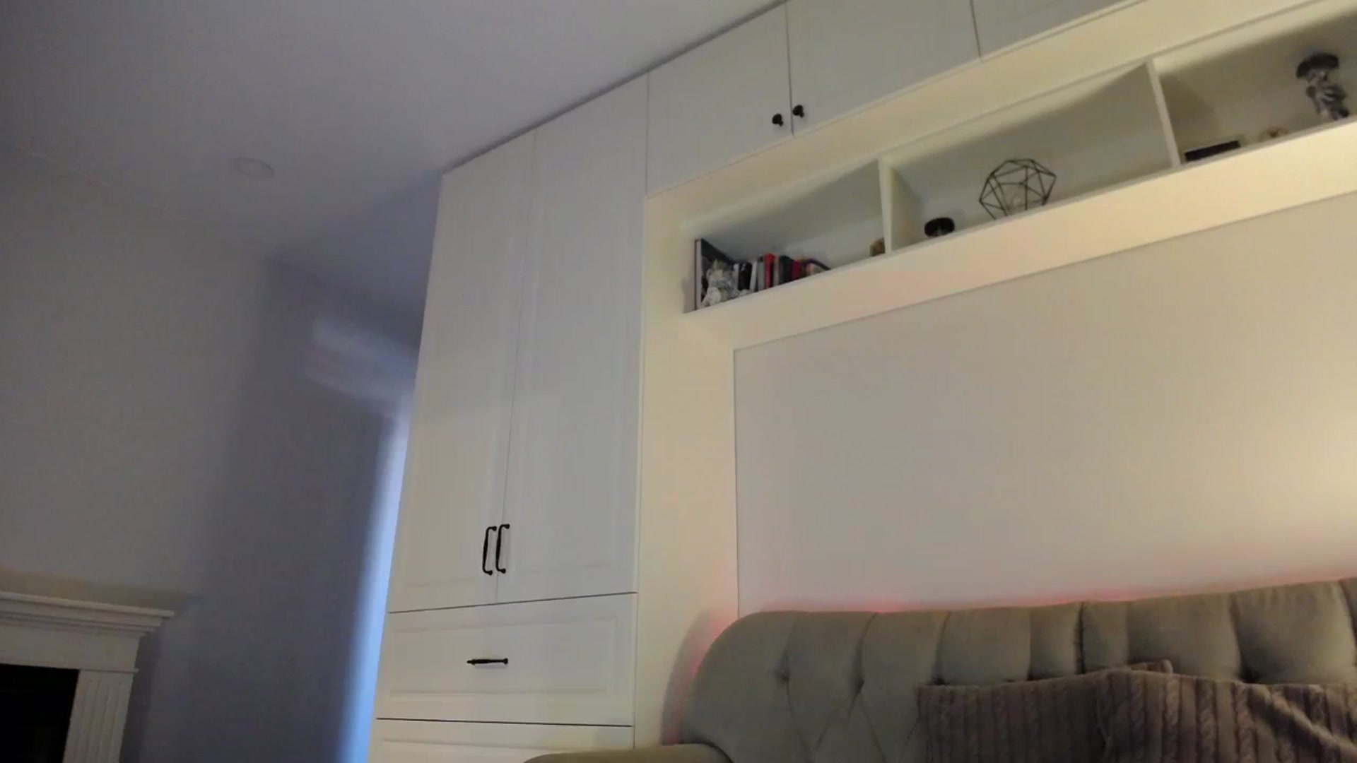 Gallery image thumbnail from Elysewine's myfreecams stream on, 02/25/2024, 07:12 image 20 of 20