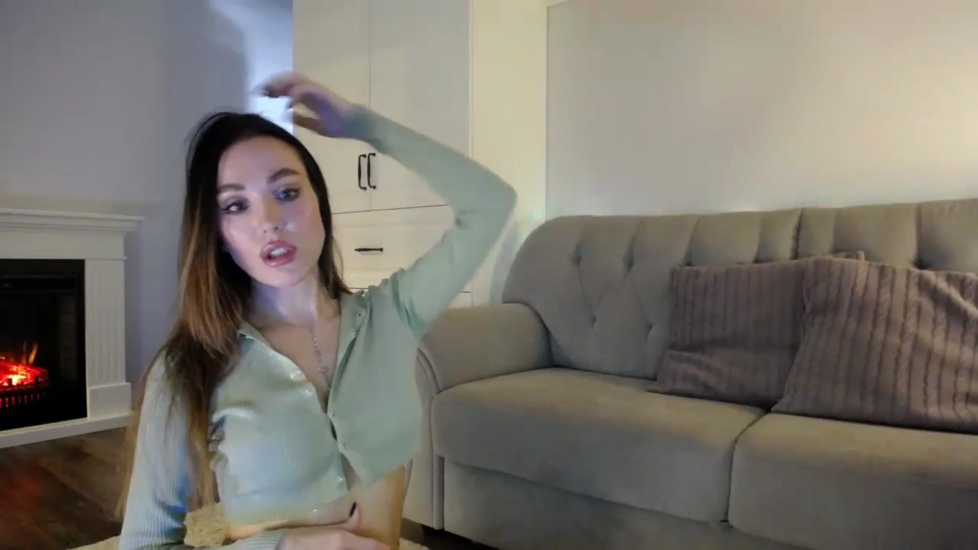 Gallery image thumbnail from Elysewine's myfreecams stream on, 02/25/2024, 07:12 image 7 of 20