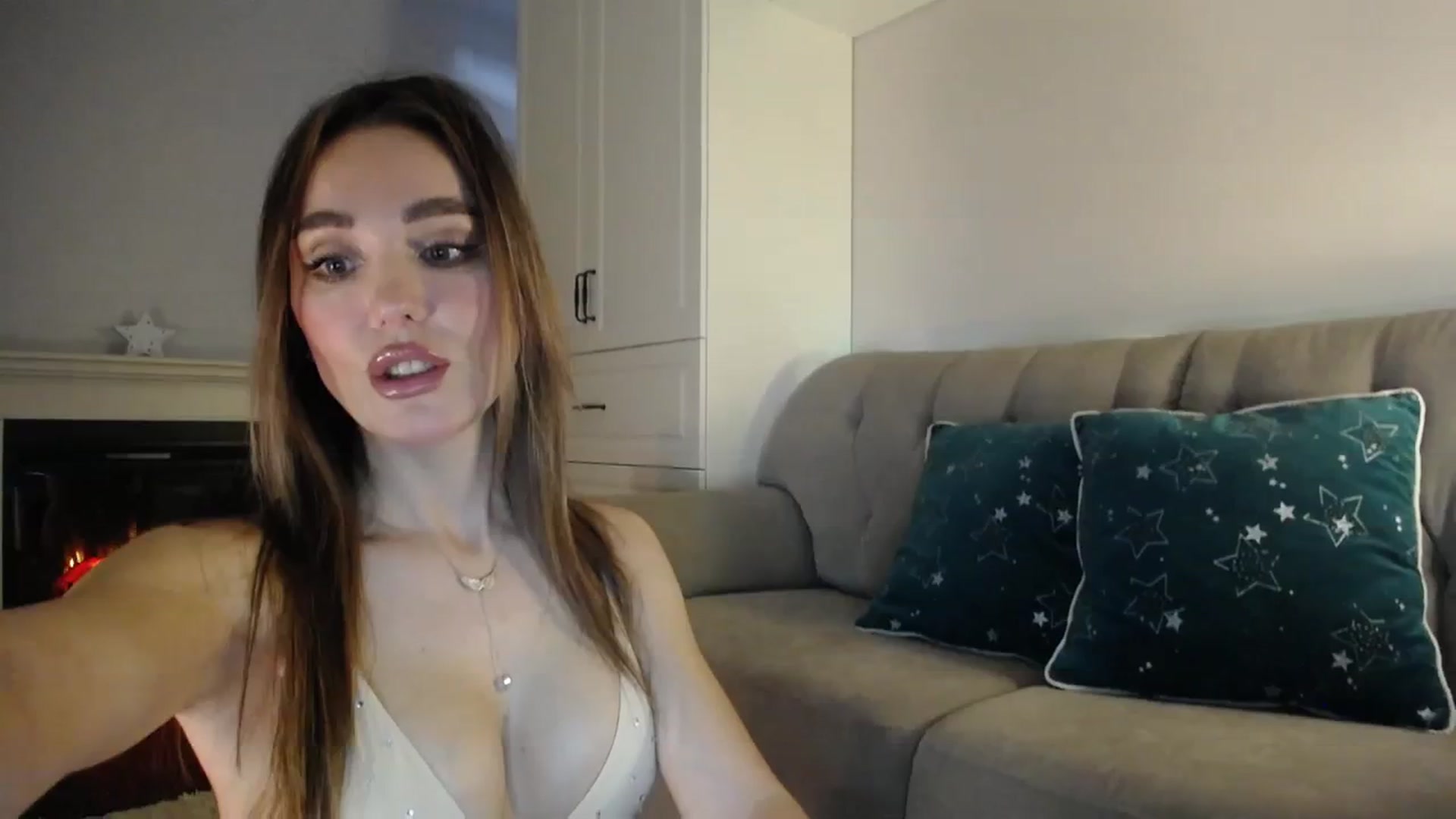 Gallery image thumbnail from Elysewine's myfreecams stream on, 03/09/2024, 06:06 image 14 of 20