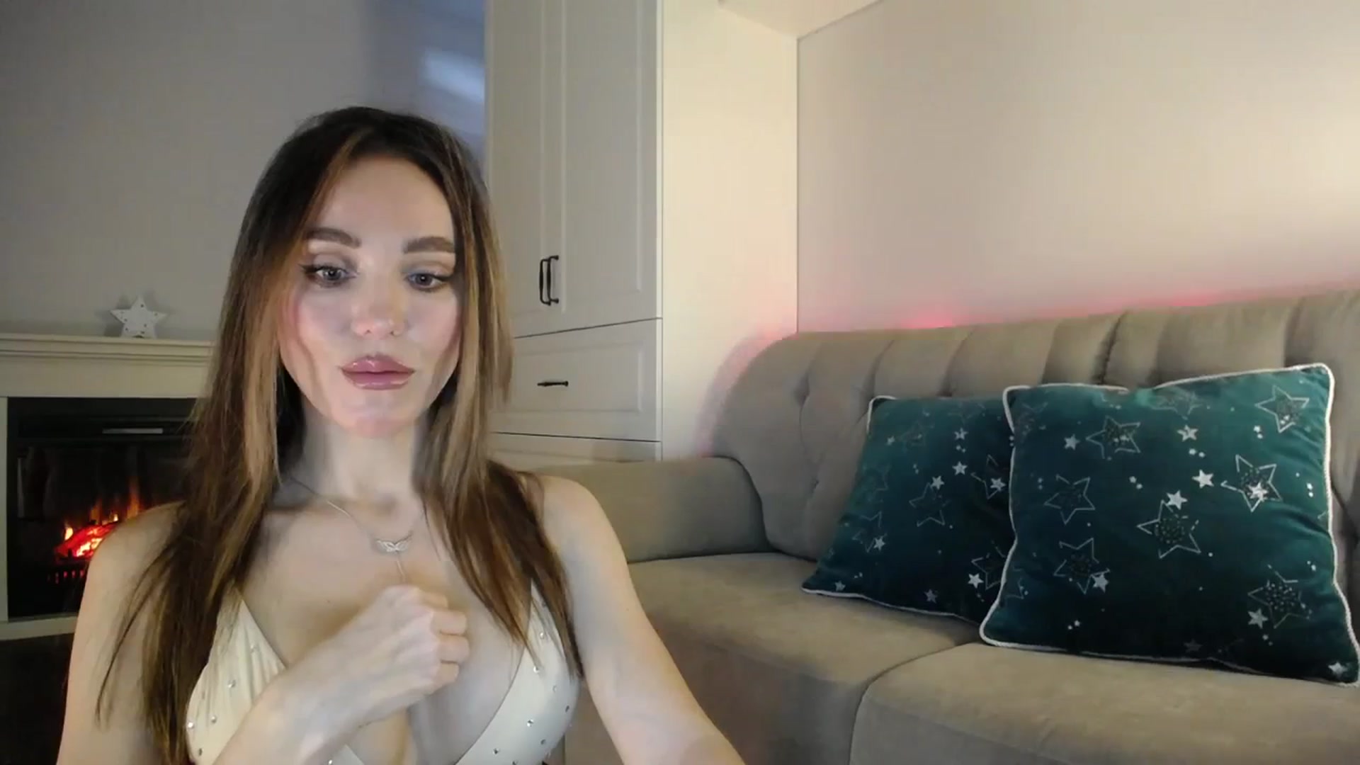 Gallery image thumbnail from Elysewine's myfreecams stream on, 03/09/2024, 06:06 image 15 of 20