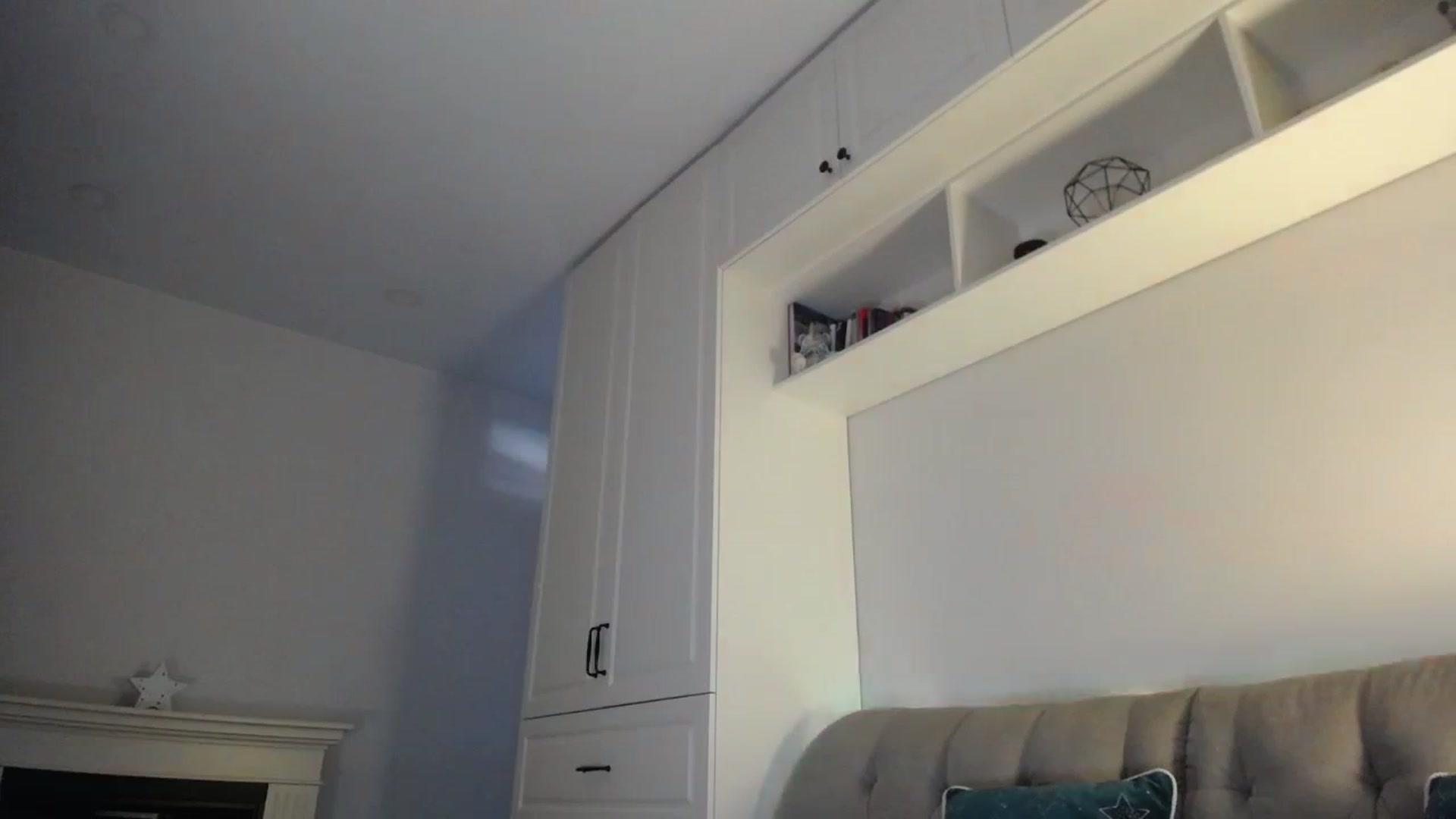Gallery image thumbnail from Elysewine's myfreecams stream on, 03/09/2024, 07:18 image 8 of 20