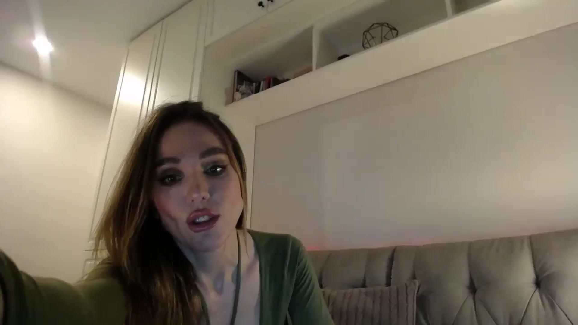 Gallery image thumbnail from Elysewine's myfreecams stream on, 03/16/2024, 05:34 image 2 of 20