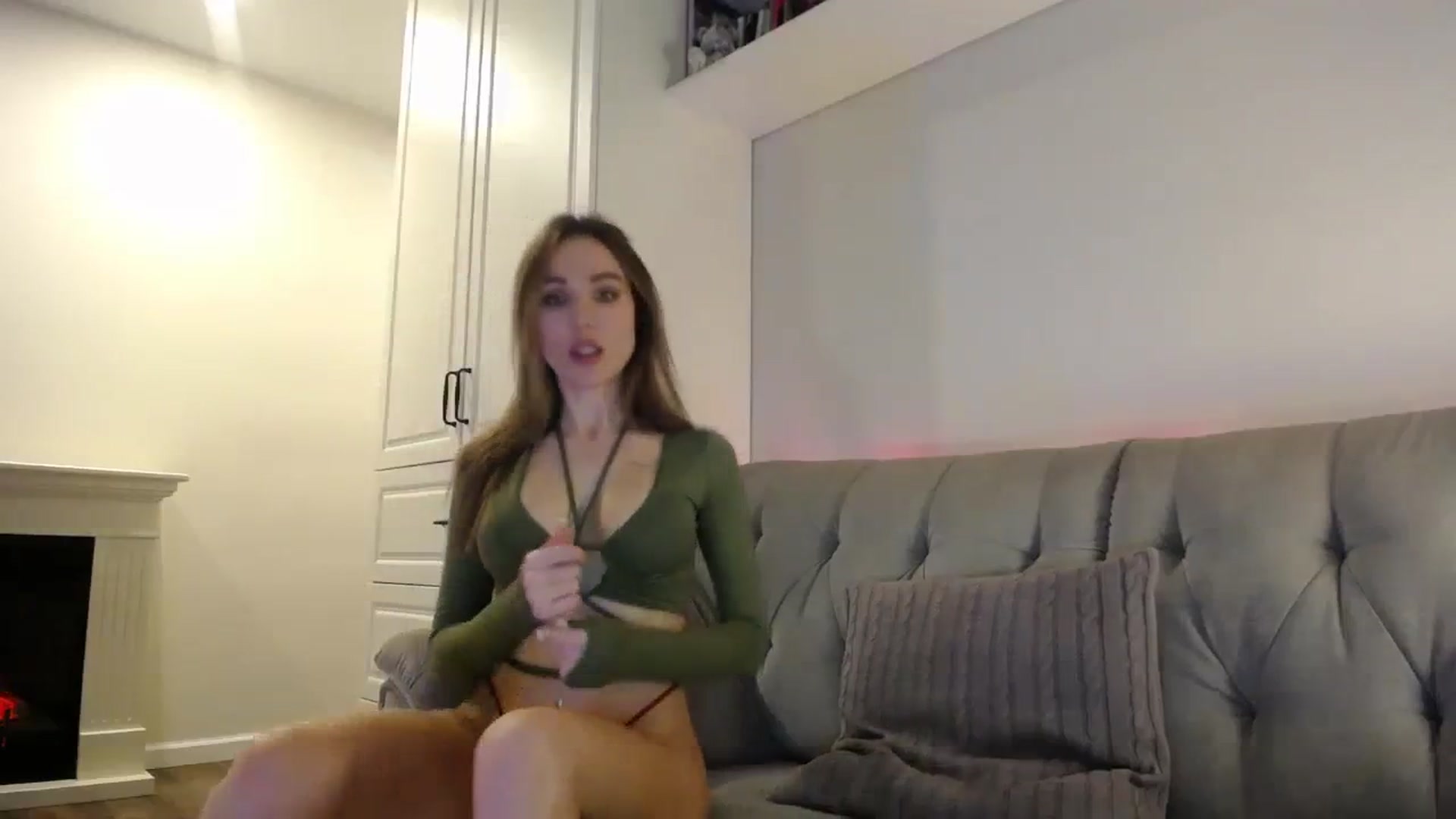 Gallery image thumbnail from Elysewine's myfreecams stream on, 03/16/2024, 05:34 image 16 of 20