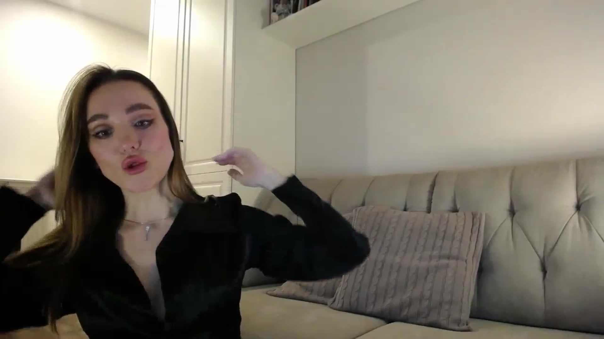 Gallery image thumbnail from Elysewine's myfreecams stream on, 03/23/2024, 05:03 image 9 of 20