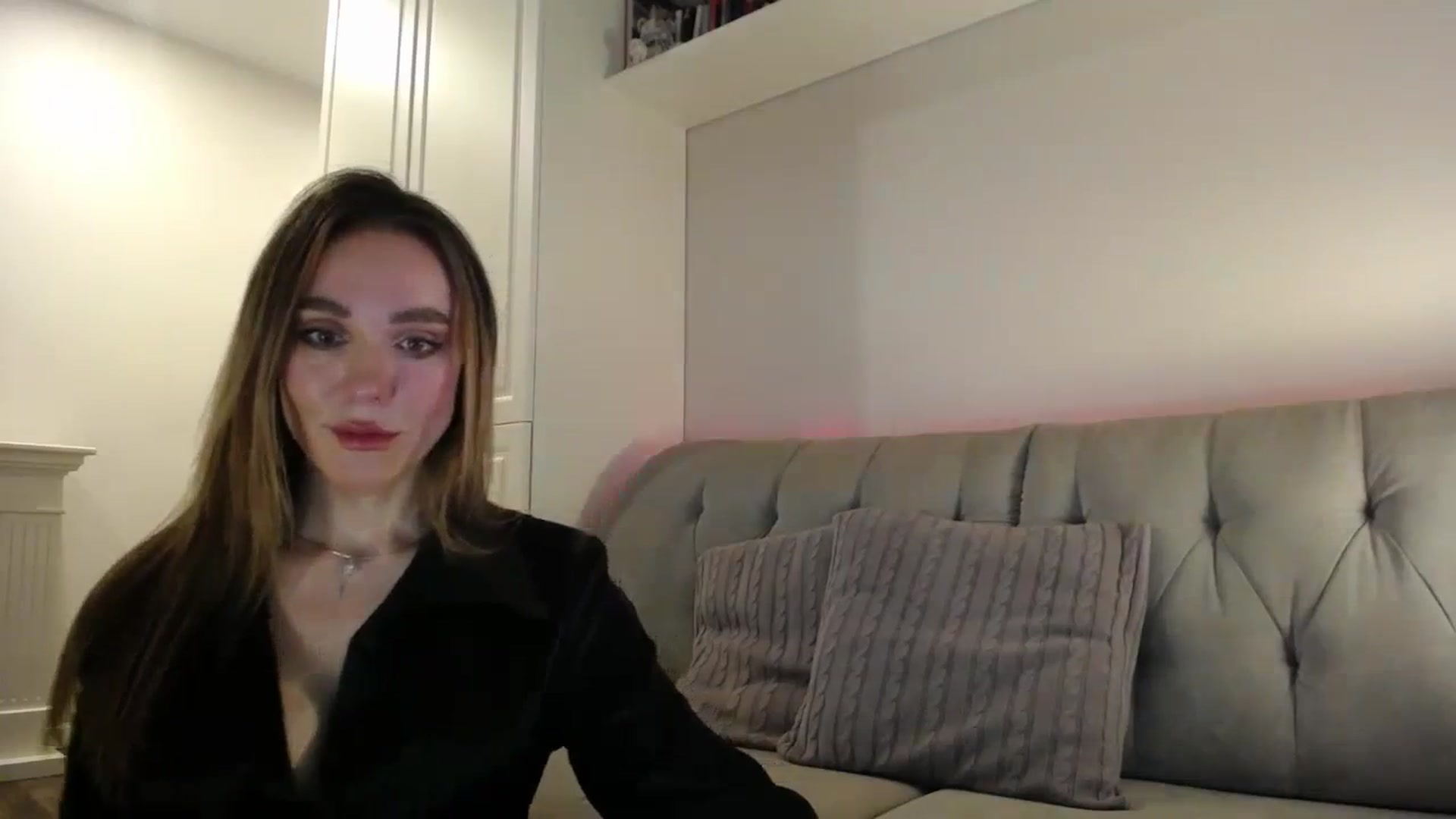 Gallery image thumbnail from Elysewine's myfreecams stream on, 03/23/2024, 05:03 image 11 of 20