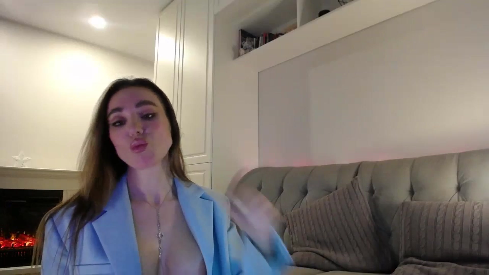 Gallery image thumbnail from Elysewine's myfreecams stream on, 04/06/2024, 05:40 image 6 of 20