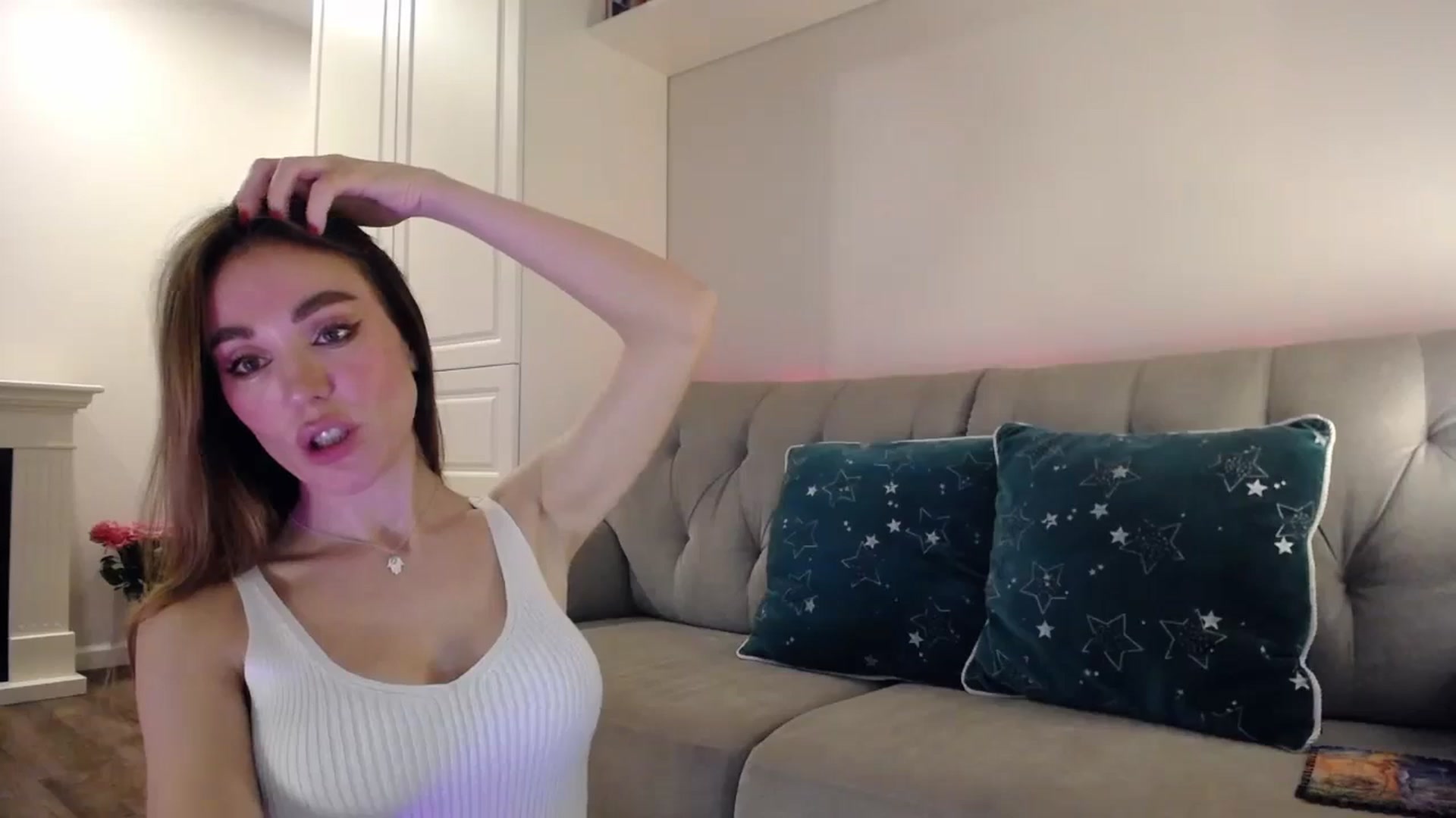 Gallery image thumbnail from Elysewine's myfreecams stream on, 04/14/2024, 05:44 image 3 of 20
