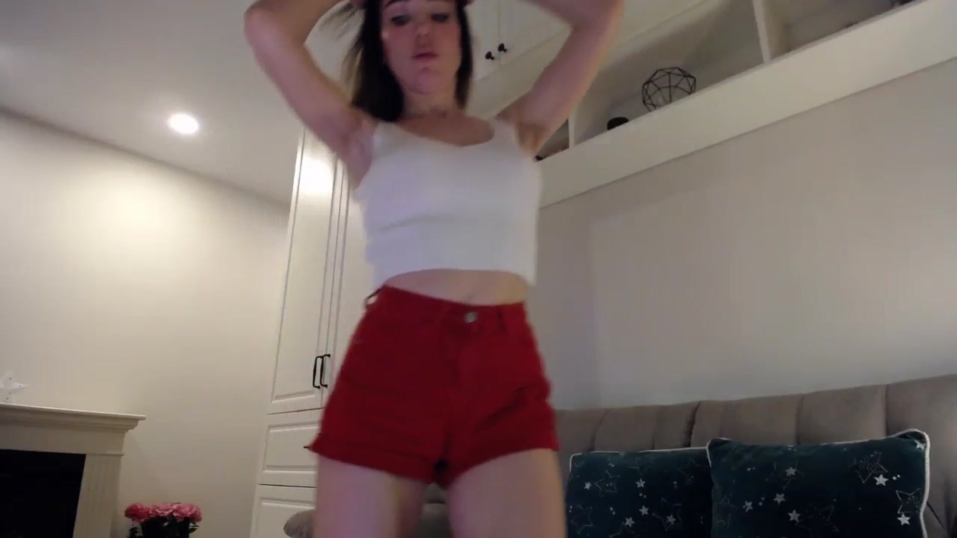 Gallery image thumbnail from Elysewine's myfreecams stream on, 04/14/2024, 05:44 image 7 of 20