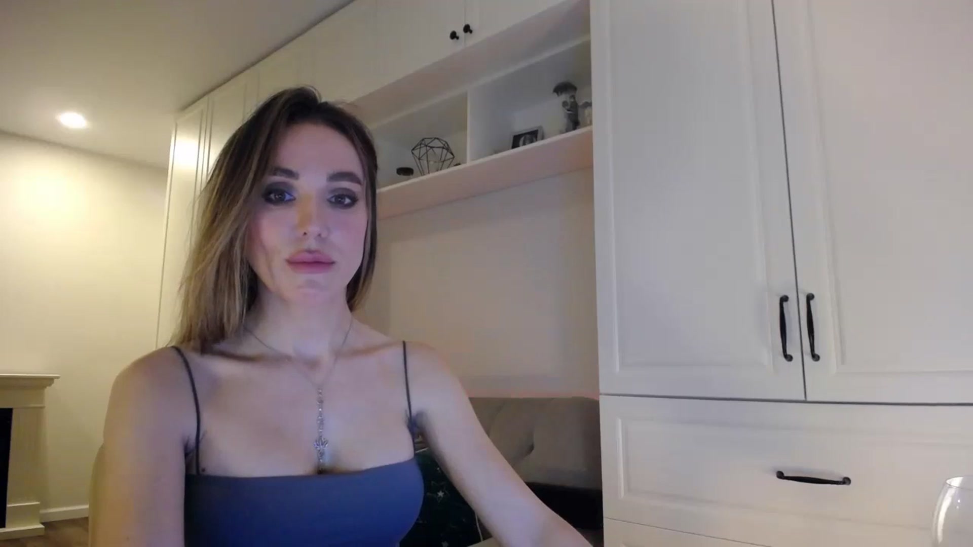 Gallery image thumbnail from Elysewine's myfreecams stream on, 04/20/2024, 06:02 image 19 of 20