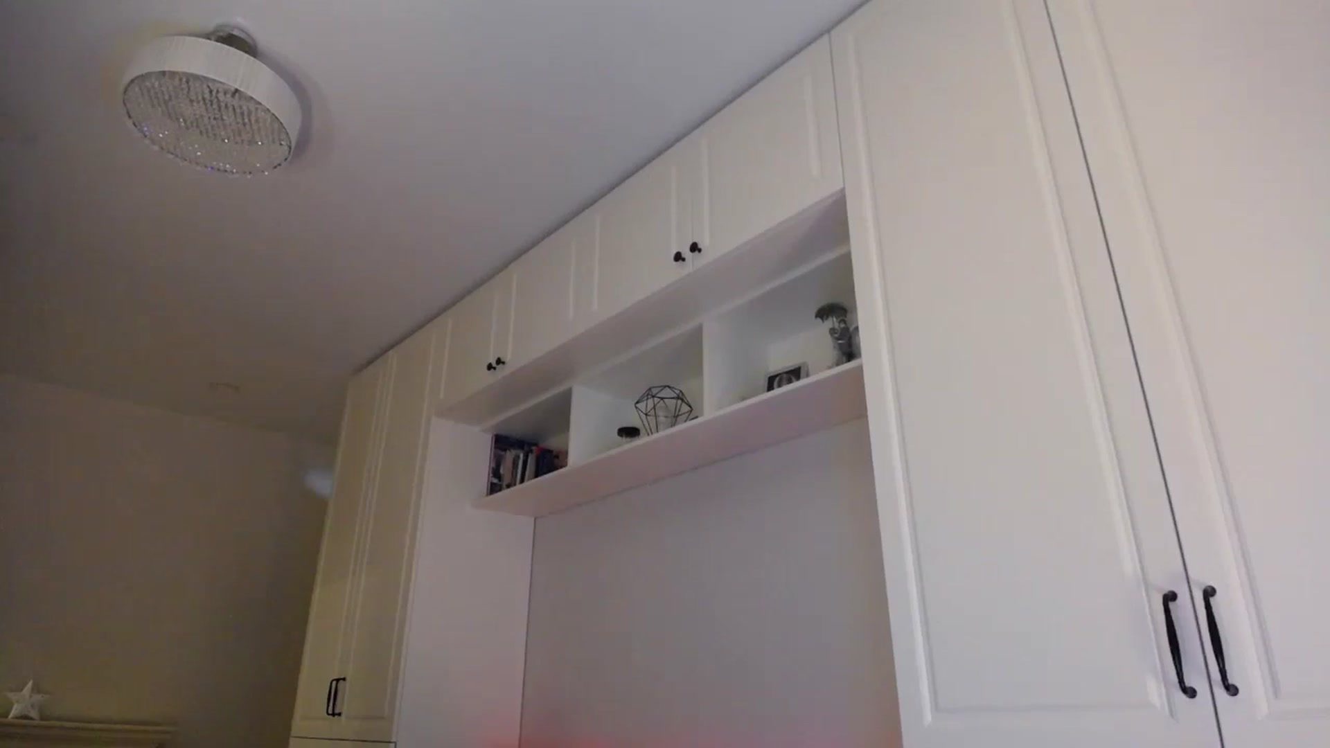 Gallery image thumbnail from Elysewine's myfreecams stream on, 04/20/2024, 06:02 image 14 of 20