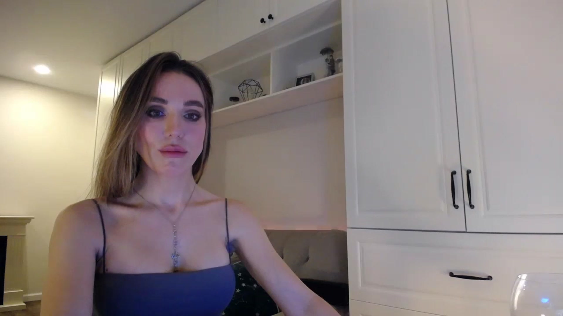 Gallery image thumbnail from Elysewine's myfreecams stream on, 04/20/2024, 06:02 image 20 of 20