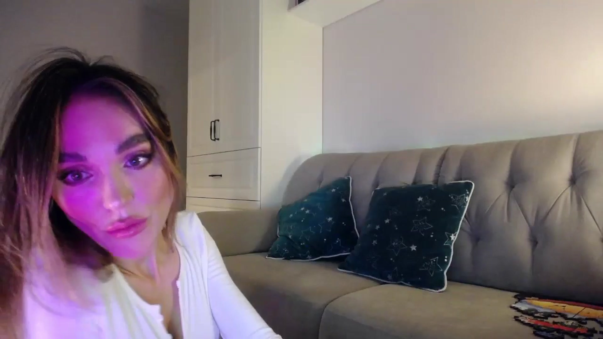 Gallery image thumbnail from Elysewine's myfreecams stream on, 04/25/2024, 15:01 image 9 of 20