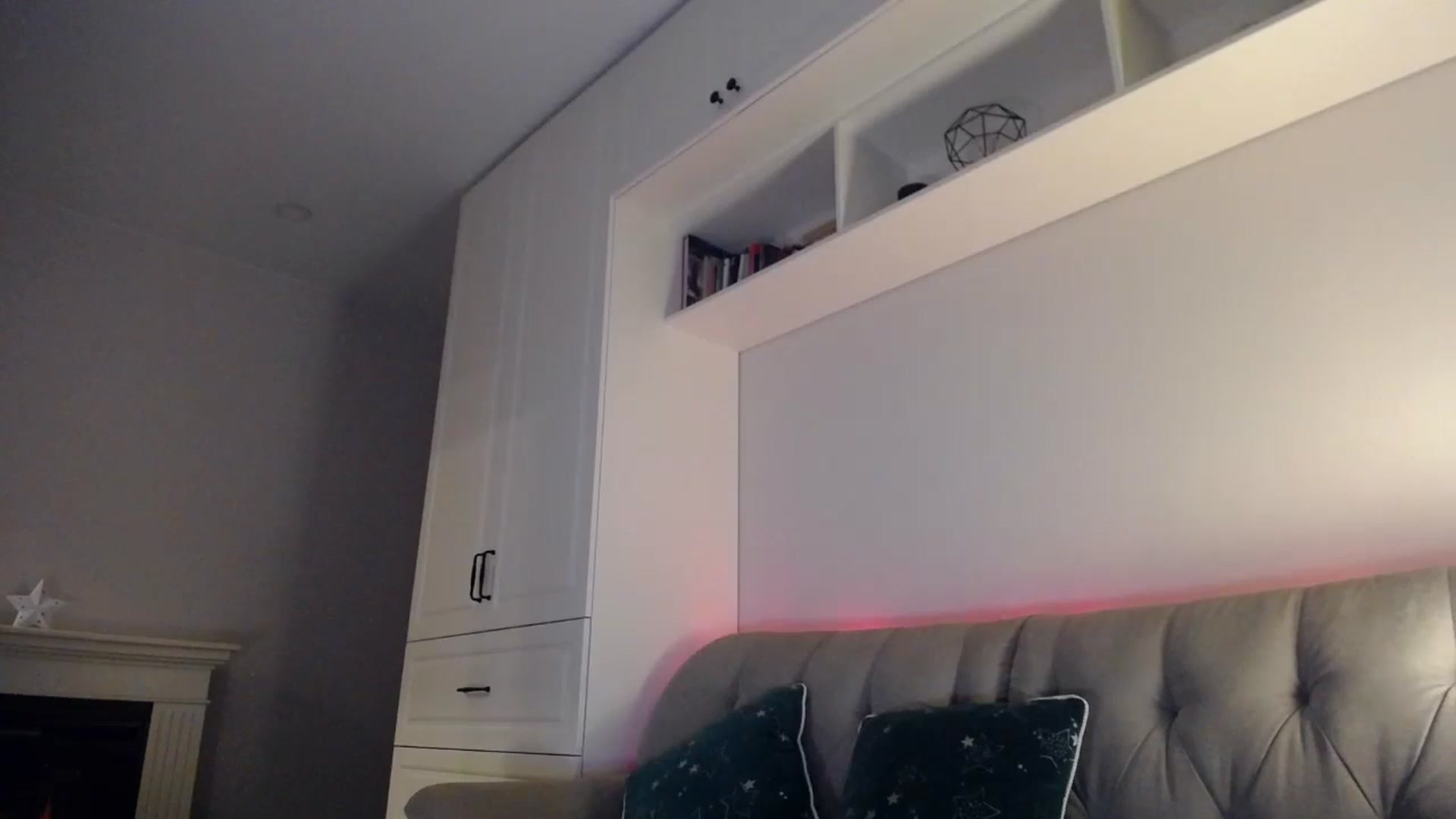 Gallery image thumbnail from Elysewine's myfreecams stream on, 04/25/2024, 15:01 image 7 of 20
