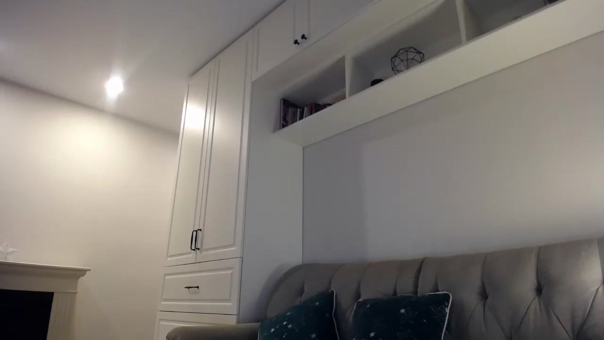 Gallery image thumbnail from Elysewine's myfreecams stream on, 04/27/2024, 06:21 image 17 of 20