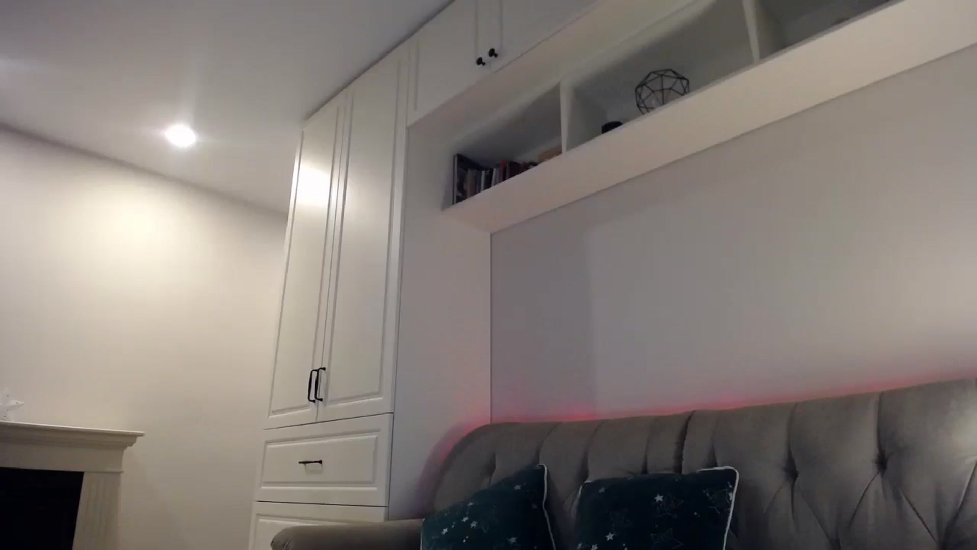 Gallery image thumbnail from Elysewine's myfreecams stream on, 04/27/2024, 06:21 image 6 of 20