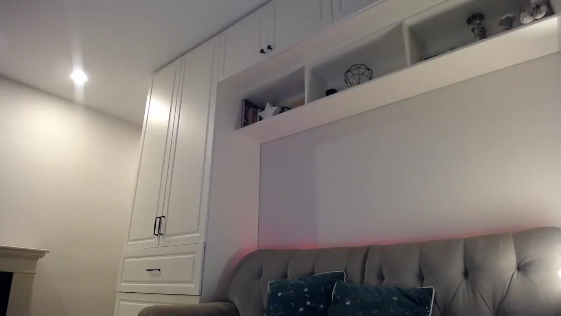 Gallery image thumbnail from Elysewine's myfreecams stream on, 05/04/2024, 05:18 image 7 of 20