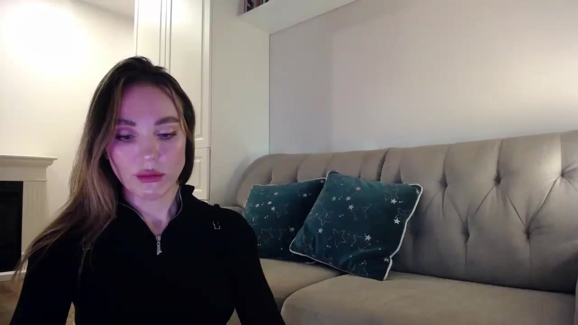 Gallery image thumbnail from Elysewine's myfreecams stream on, 05/05/2024, 03:58 image 11 of 20