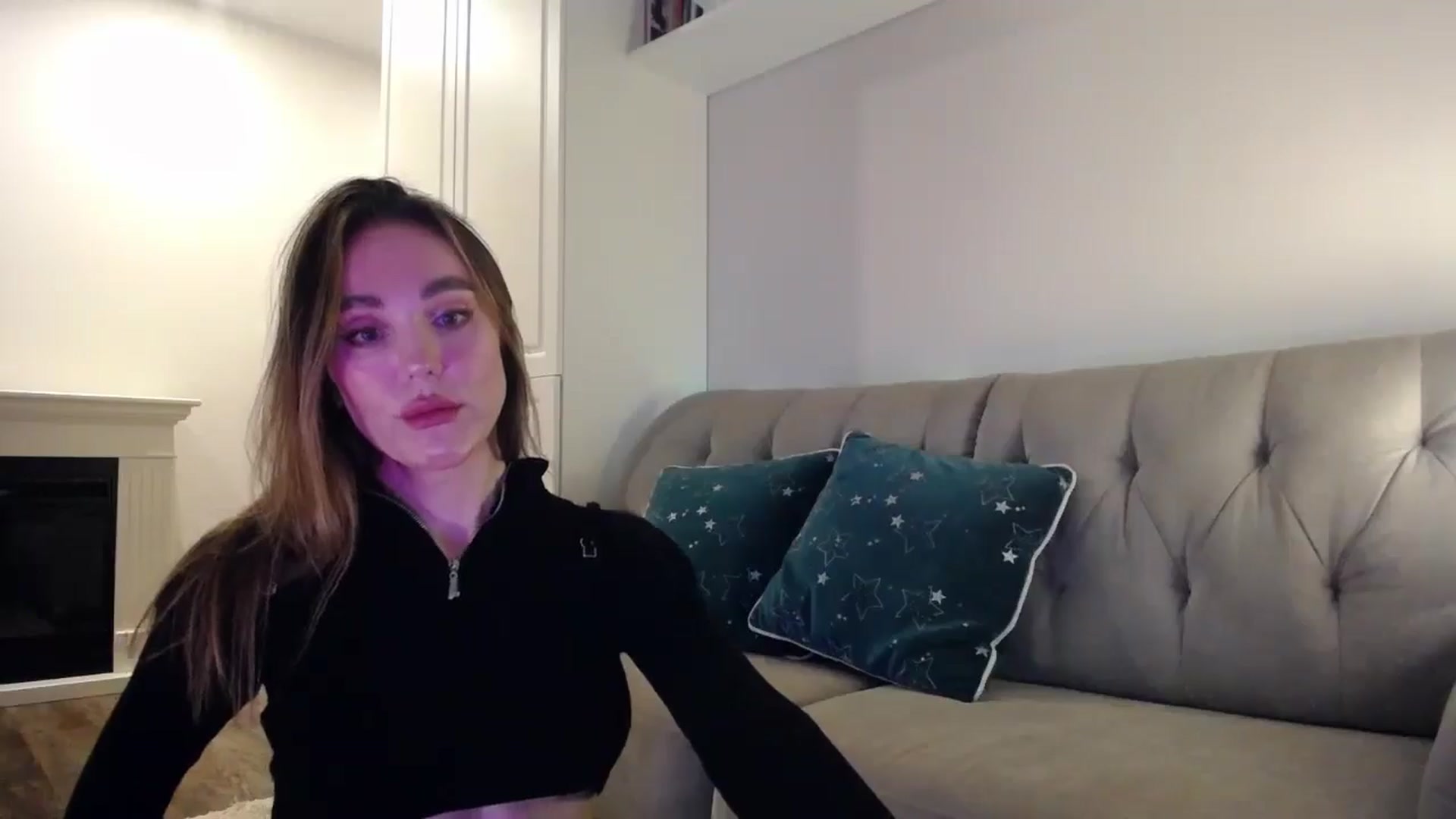 Gallery image thumbnail from Elysewine's myfreecams stream on, 05/05/2024, 03:58 image 8 of 20