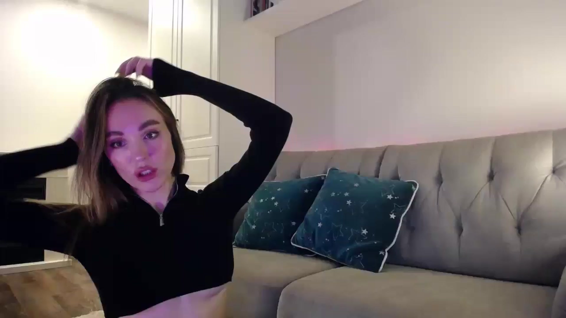 Gallery image thumbnail from Elysewine's myfreecams stream on, 05/05/2024, 03:58 image 7 of 20