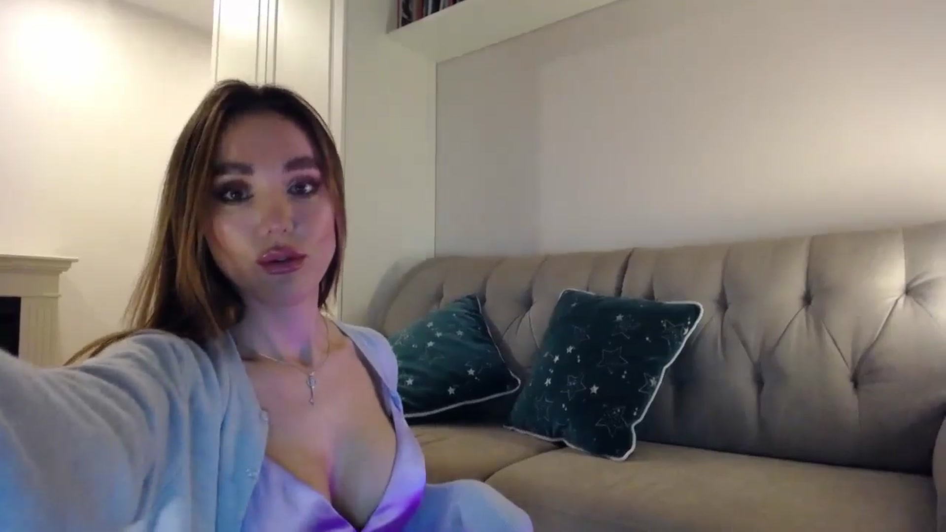 Gallery image thumbnail from Elysewine's myfreecams stream on, 05/11/2024, 05:15 image 4 of 20