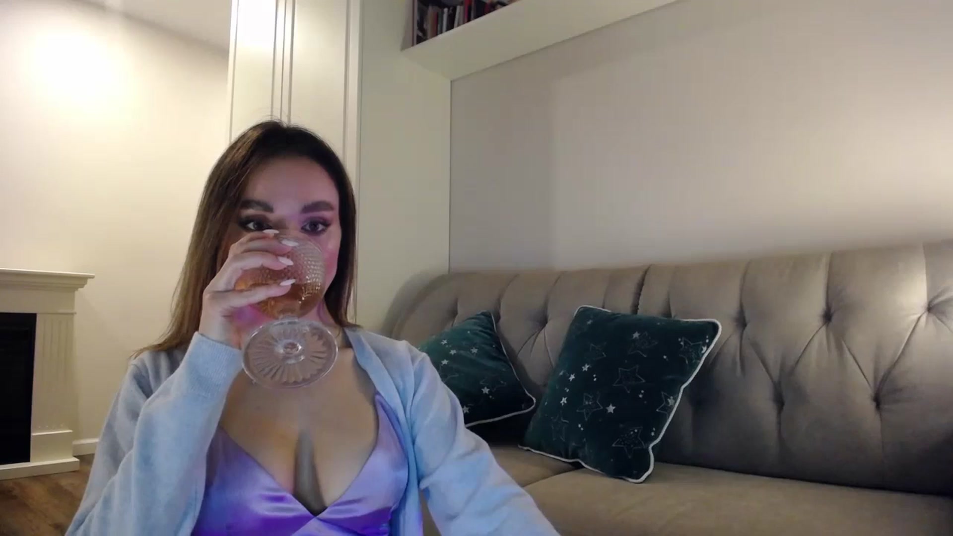 Gallery image thumbnail from Elysewine's myfreecams stream on, 05/11/2024, 05:15 image 9 of 20