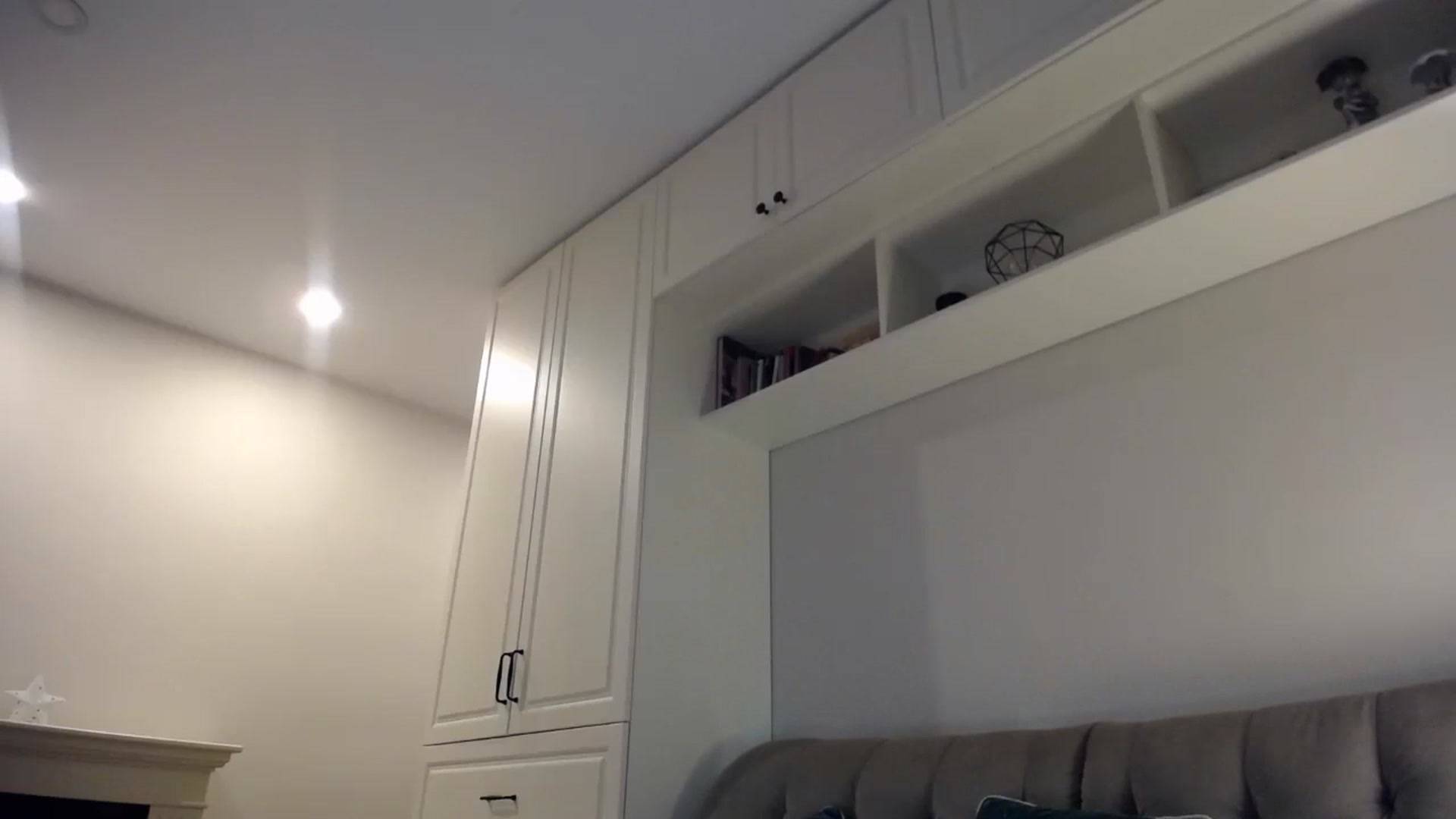 Gallery image thumbnail from Elysewine's myfreecams stream on, 05/11/2024, 05:15 image 16 of 20