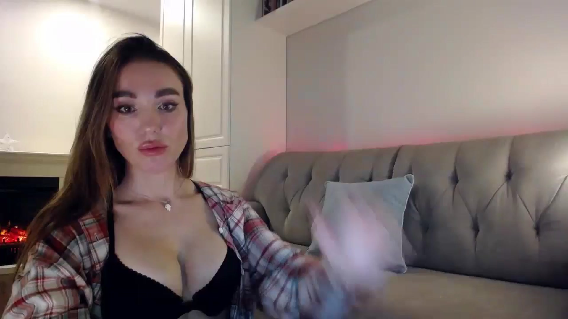 Gallery image thumbnail from Elysewine's myfreecams stream on, 05/18/2024, 05:42 image 2 of 20