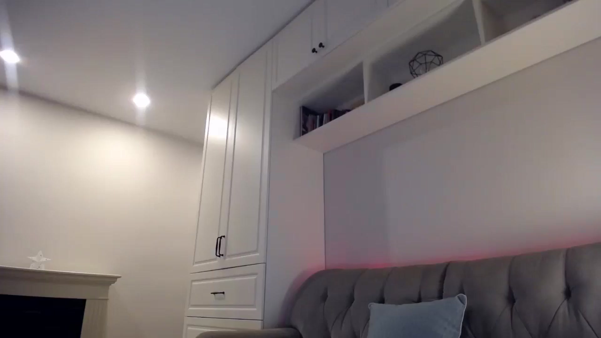 Gallery image thumbnail from Elysewine's myfreecams stream on, 05/18/2024, 05:42 image 10 of 20