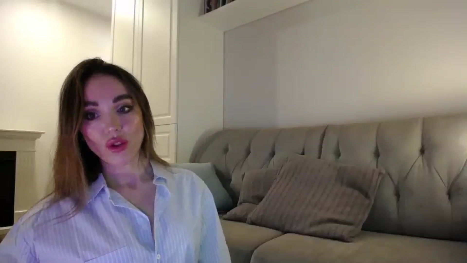 Gallery image thumbnail from Elysewine's myfreecams stream on, 05/19/2024, 05:41 image 2 of 20