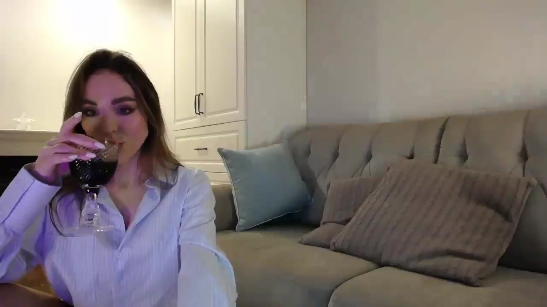 Gallery image thumbnail from Elysewine's myfreecams stream on, 05/19/2024, 05:41 image 5 of 20