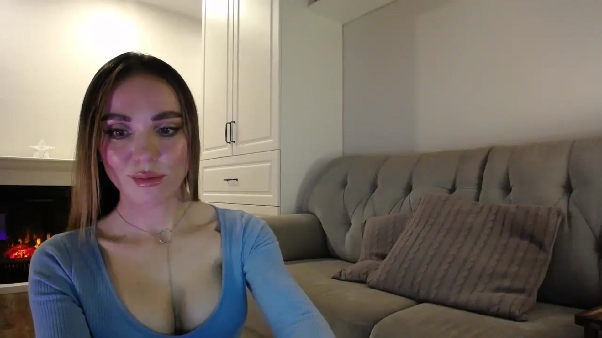 Gallery image thumbnail from Elysewine's myfreecams stream on, 05/25/2024, 06:02 image 2 of 20