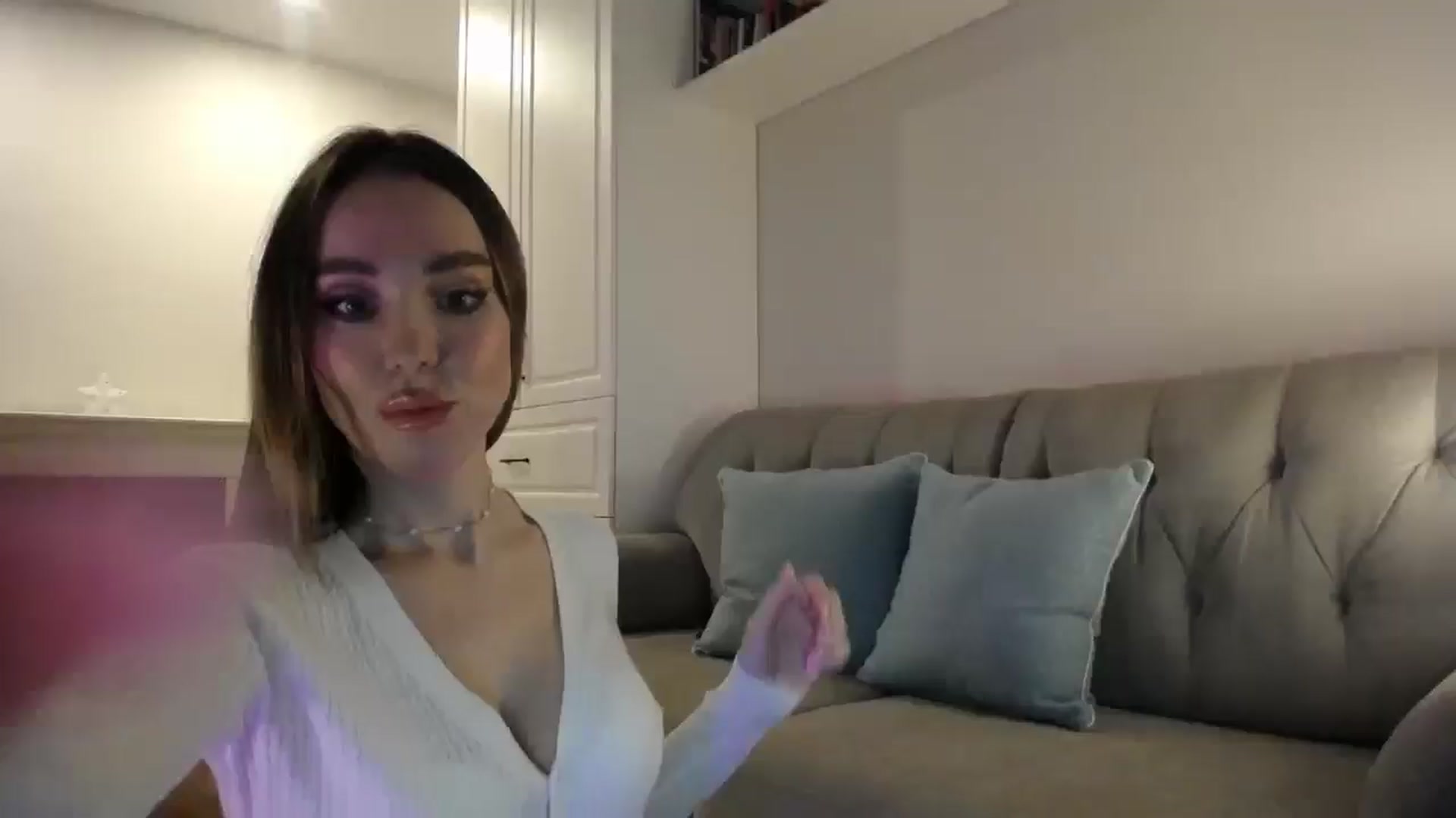 Gallery image thumbnail from Elysewine's myfreecams stream on, 05/27/2024, 04:52 image 1 of 20
