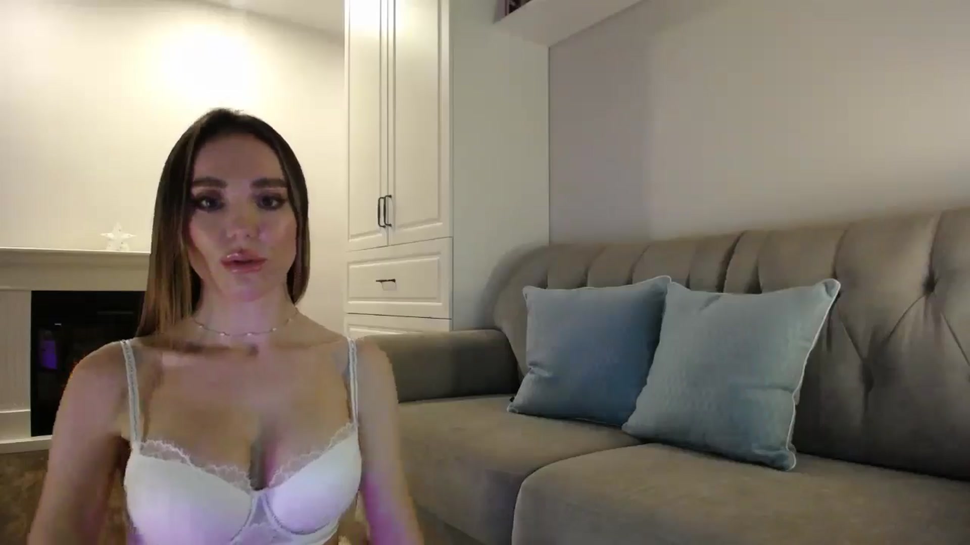 Gallery image thumbnail from Elysewine's myfreecams stream on, 05/27/2024, 04:52 image 19 of 20