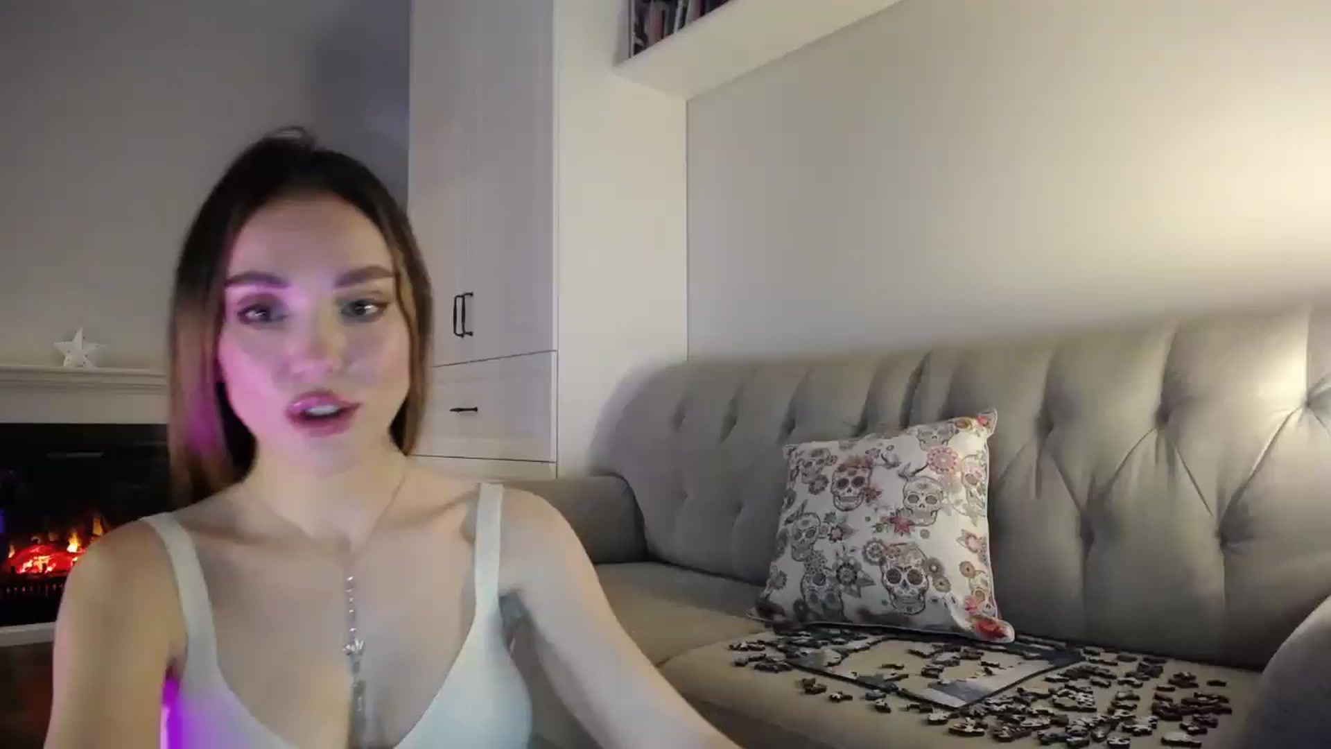 Gallery image thumbnail from Elysewine's myfreecams stream on, 06/16/2024, 05:11 image 14 of 20