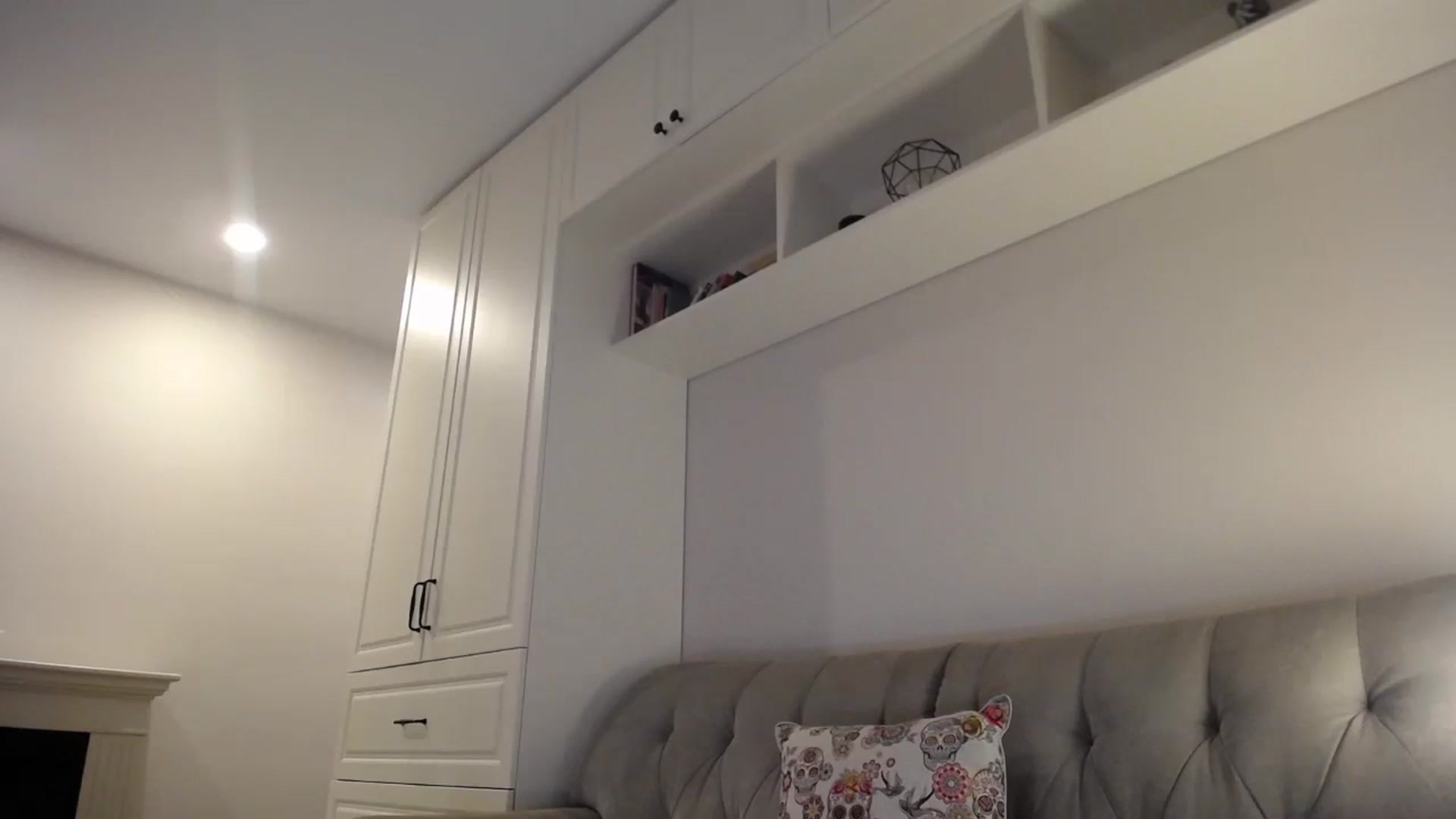 Gallery image thumbnail from Elysewine's myfreecams stream on, 06/22/2024, 06:21 image 1 of 20