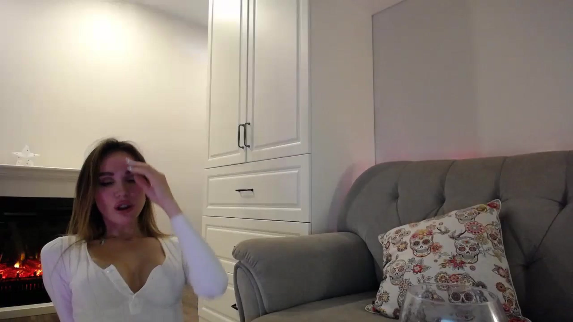 Gallery image thumbnail from Elysewine's myfreecams stream on, 06/22/2024, 06:21 image 20 of 20