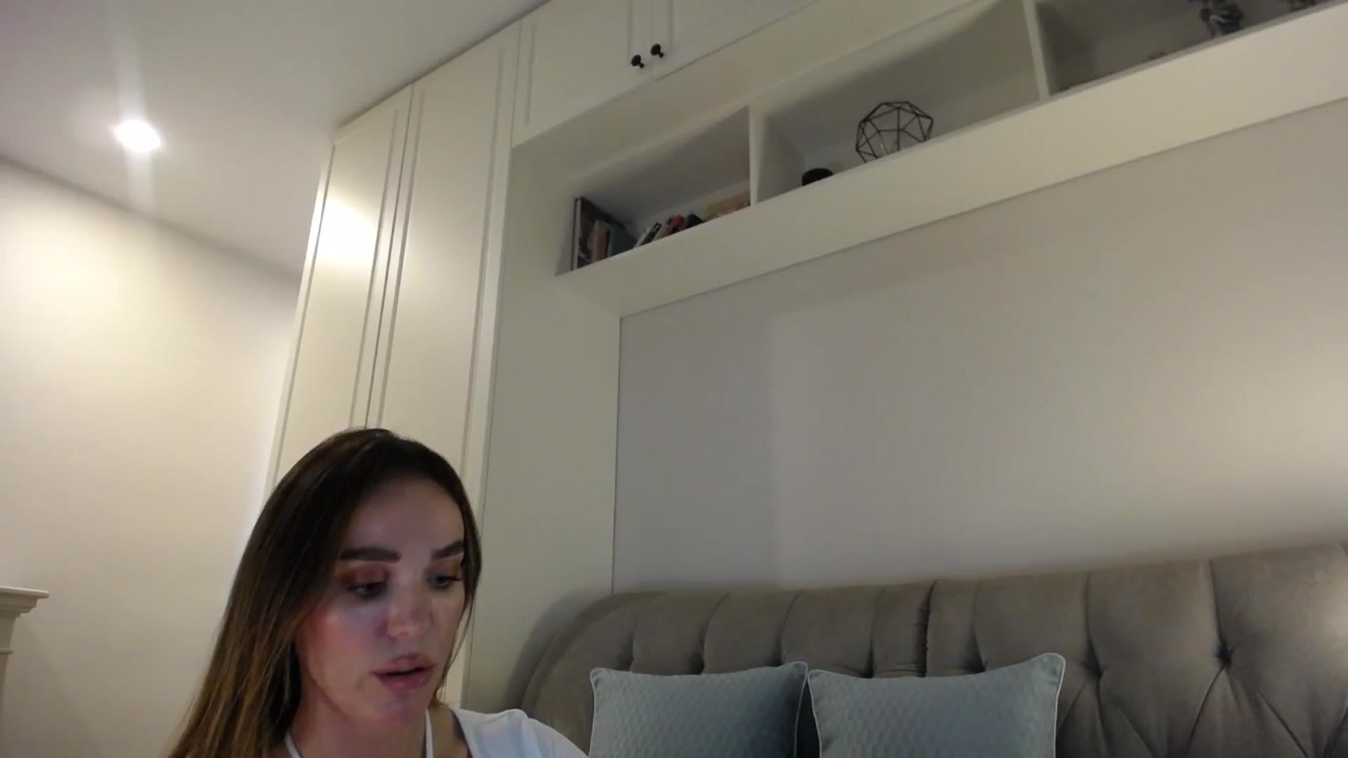 Gallery image thumbnail from Elysewine's myfreecams stream on, 07/06/2024, 04:43 image 9 of 20