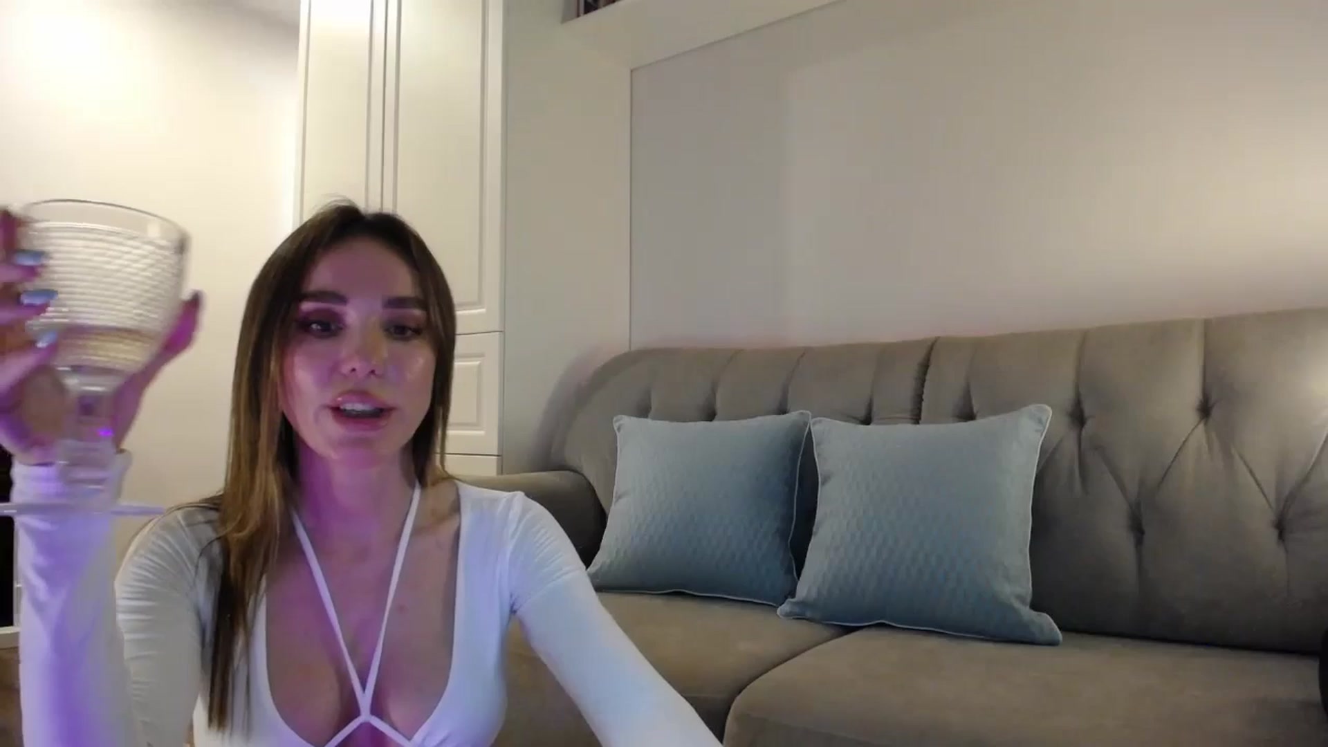 Gallery image thumbnail from Elysewine's myfreecams stream on, 07/06/2024, 05:22 image 20 of 20