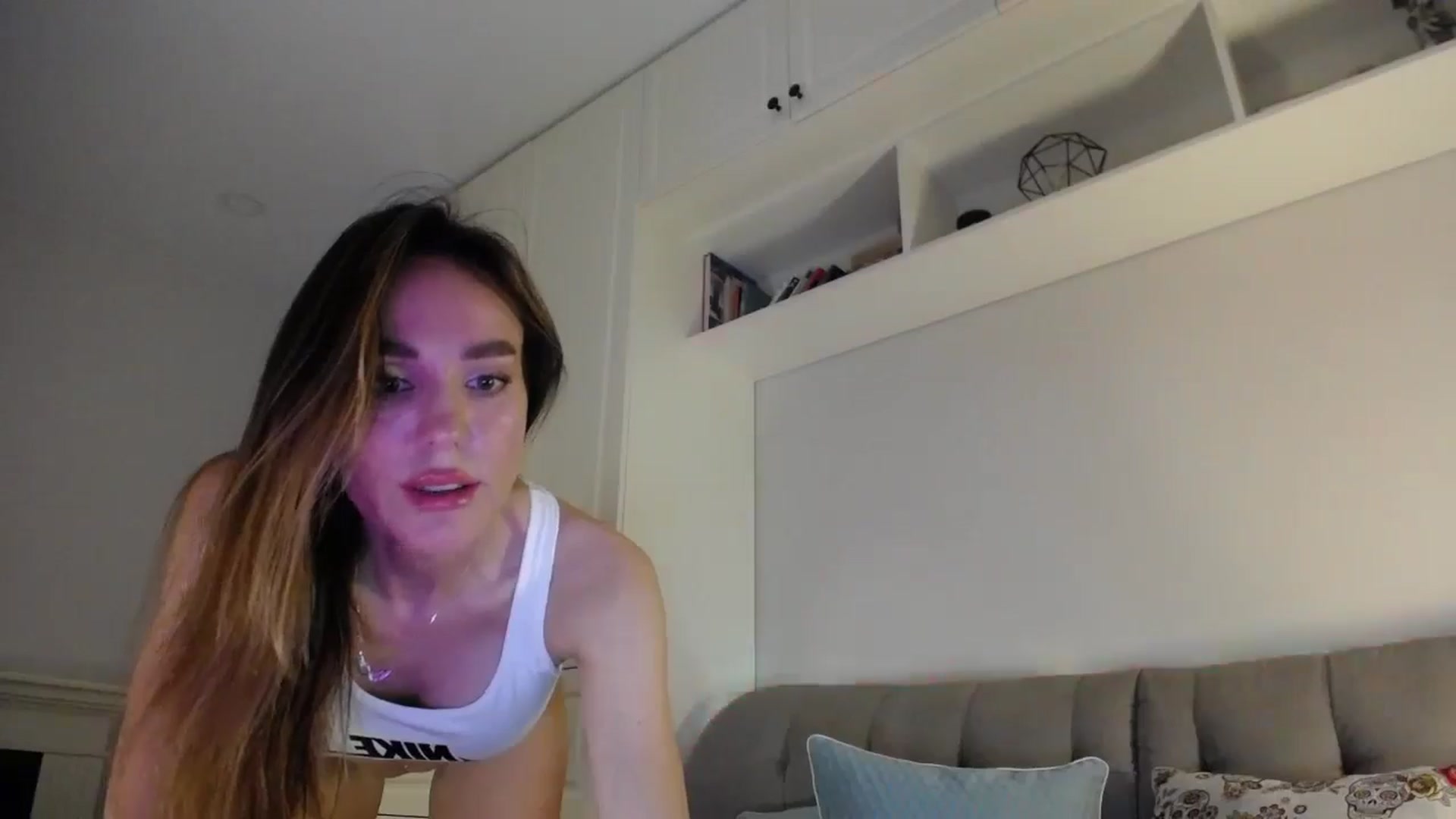 Gallery image thumbnail from Elysewine's myfreecams stream on, 07/07/2024, 03:02 image 15 of 20